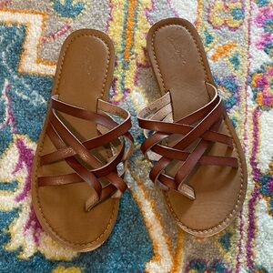 Universal Thread sandals sz 7.5